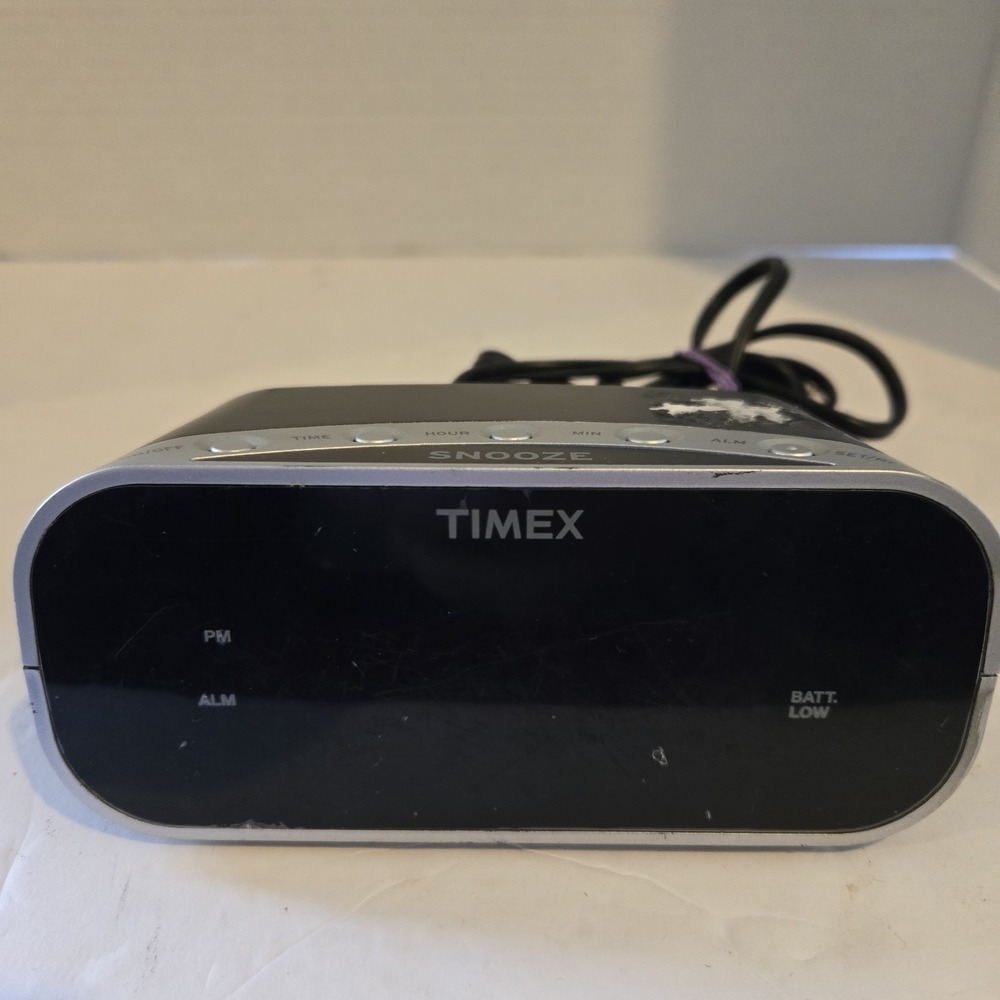 Timex - T121 - Black‎ Alarm Clock with Red Display 5.5" Works - Battery Backup